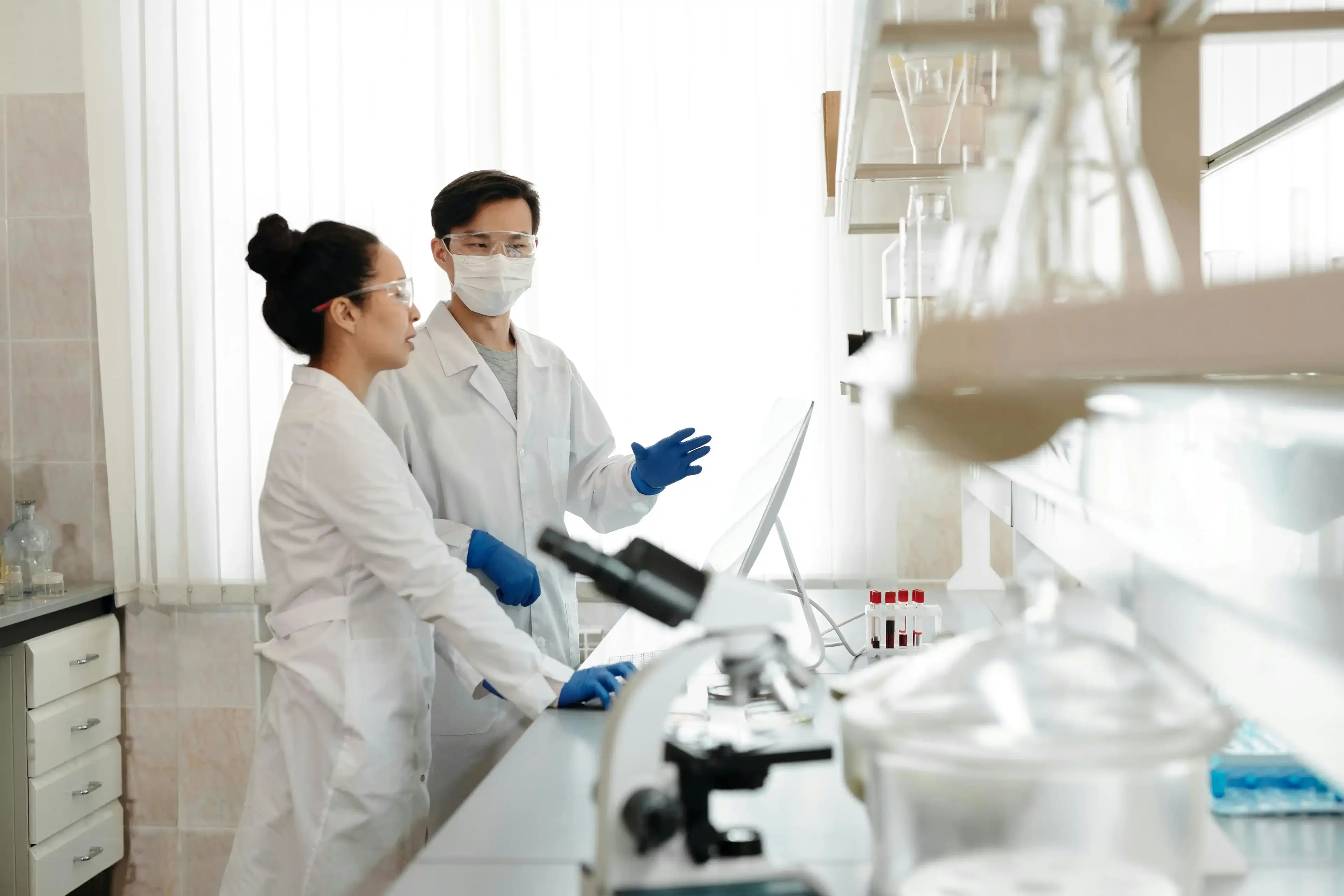 How to choose a LIMS for biotech startups